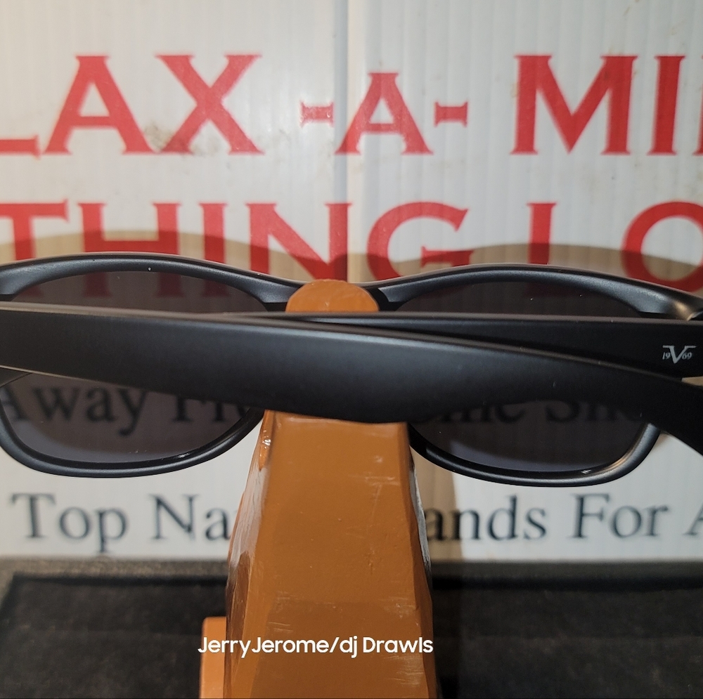 Versace 19V69 Sunglasses - Picture 3 of 3